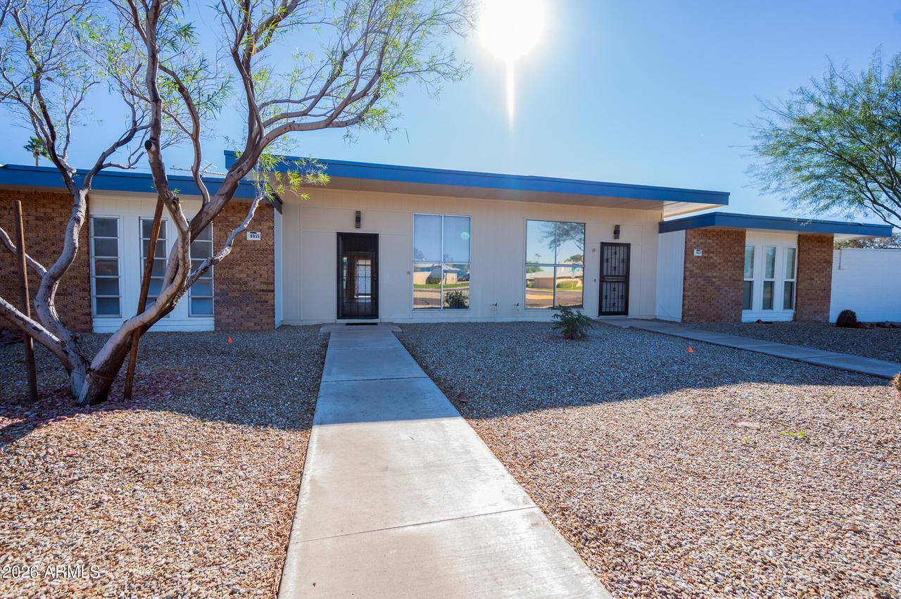 9935 W Thunderbird Blvd., Sun City, AZ 85351