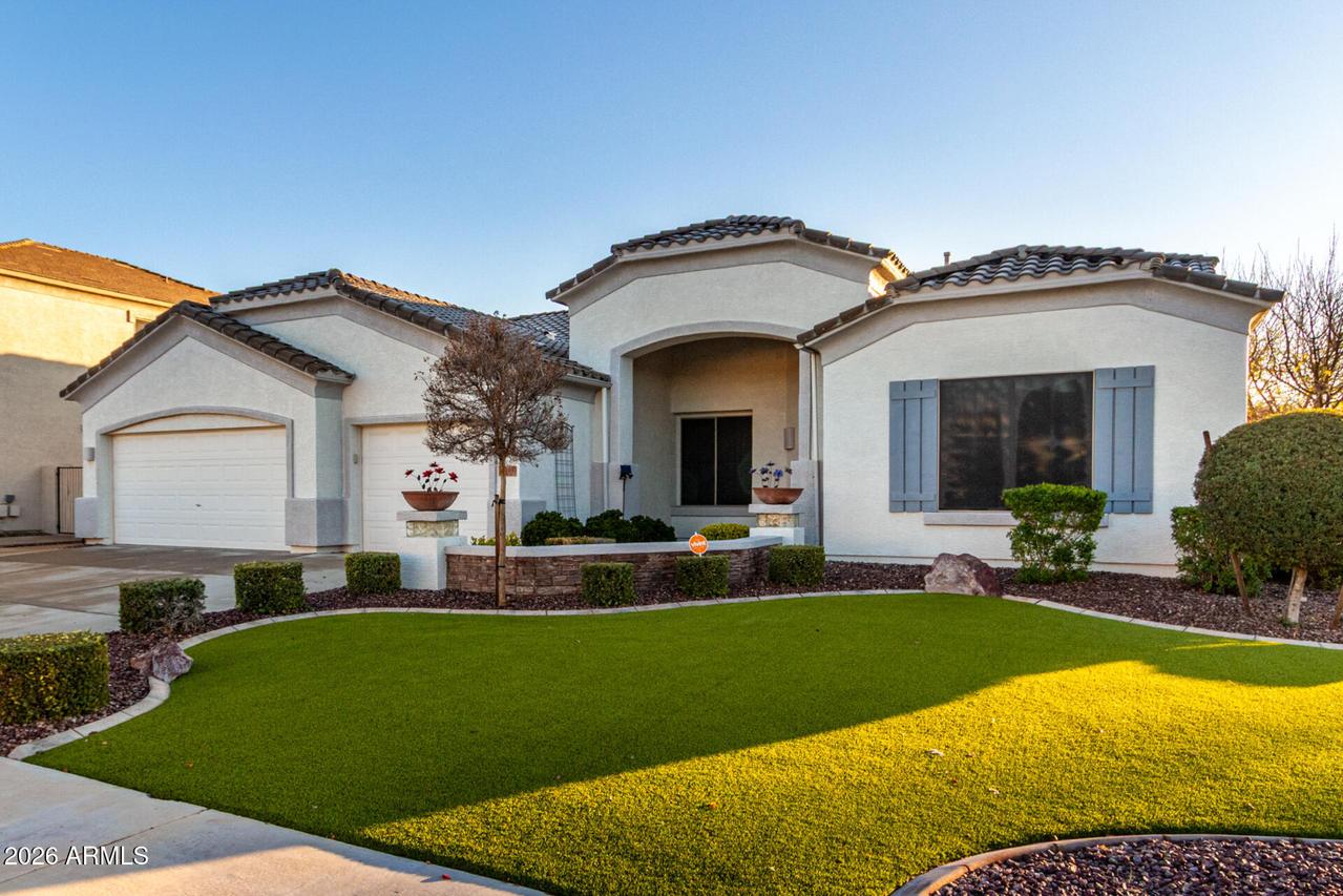 2705 S Tucana Ct., Gilbert, AZ 85295