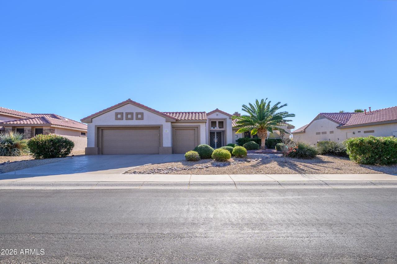 20061 N Clear Canyon Dr., Surprise, AZ 85374