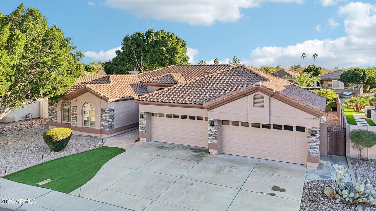6991 W Firebird Dr., Glendale, AZ 85308