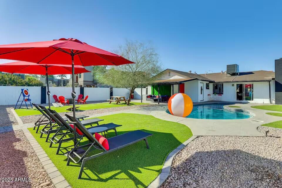 1027 S Siesta Ln., Tempe, AZ 85281