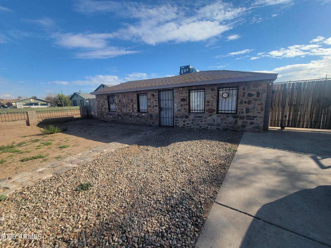 2501 E Jones Ave., Phoenix, AZ 85040