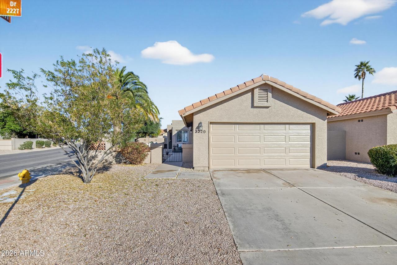 2220 W Ironwood Dr., Chandler, AZ 85224