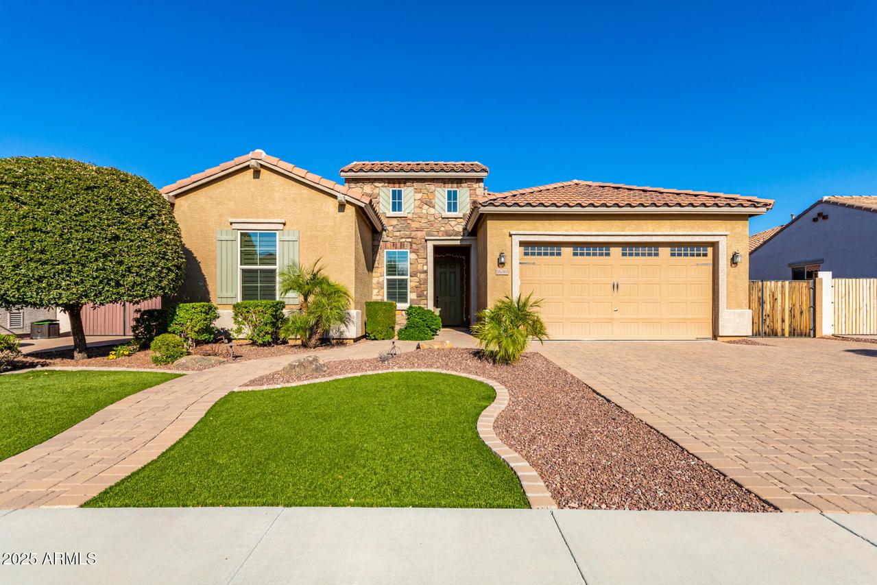 26065 N 74th Dr., Peoria, AZ 85383