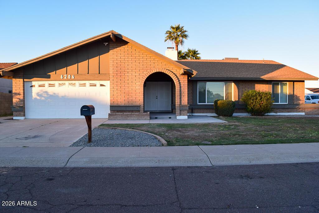 6206 W Wethersfield Rd., Glendale, AZ 85304
