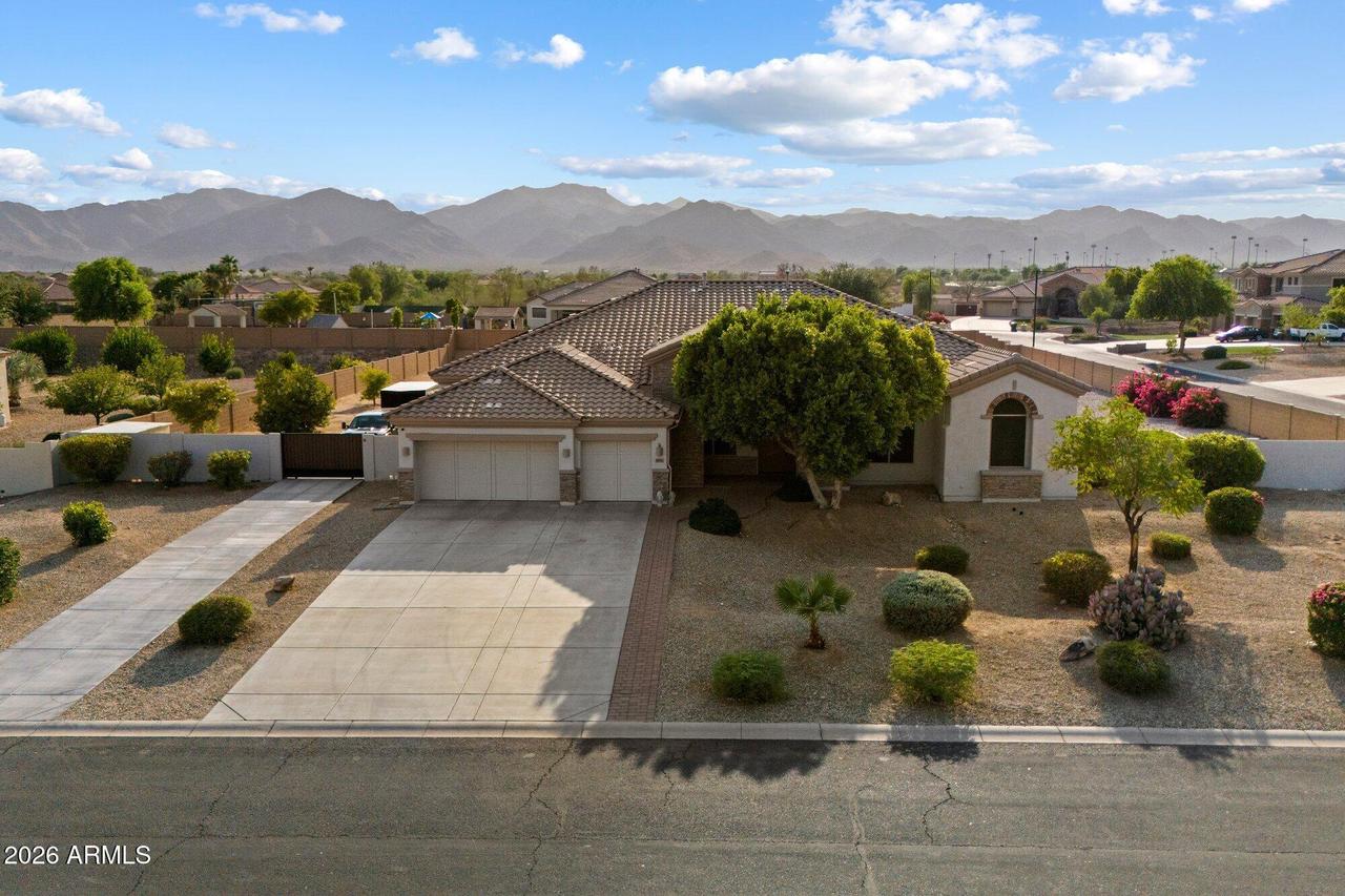 10420 N Erin Ct., Waddell, AZ 85355