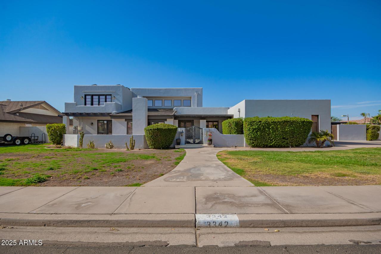 3342 E Fox St., Mesa, AZ 85213