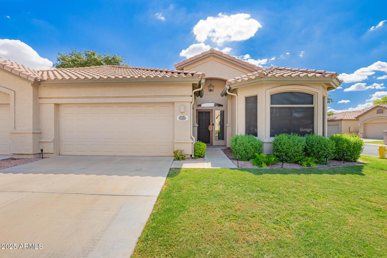 23729 S Harmony Way, Sun Lakes, AZ 85248