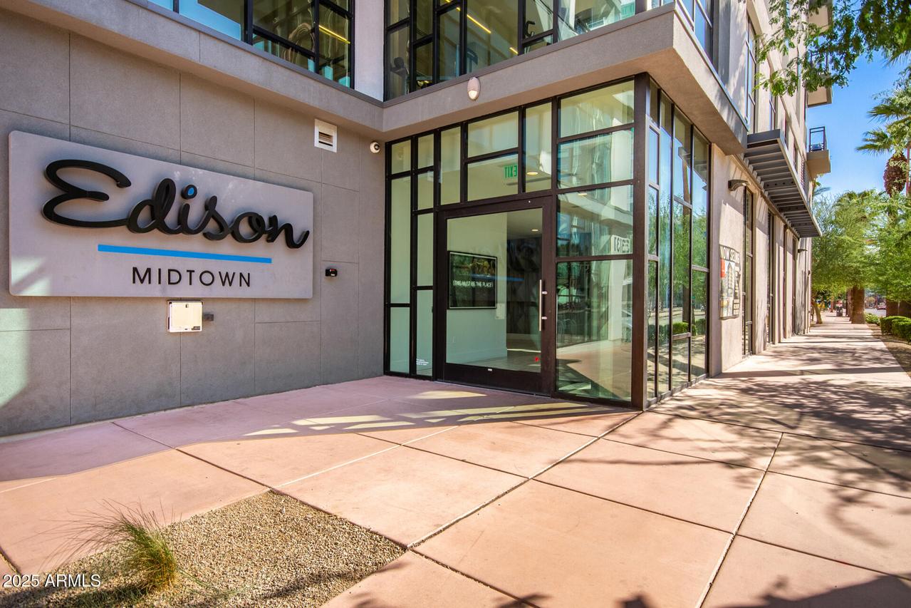 3131 N Central Ave. #7002, Phoenix, AZ 85012