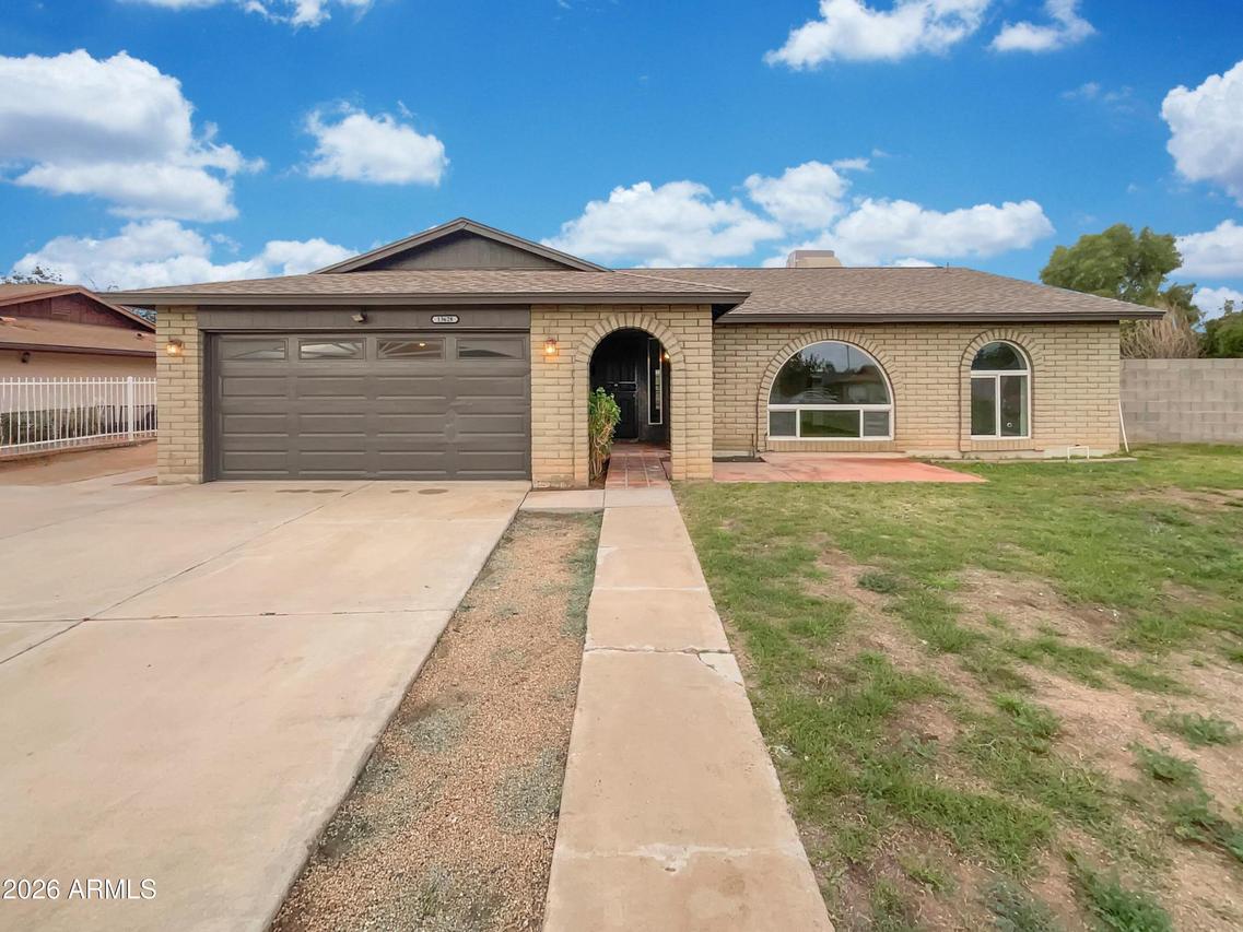 13628 N 40th Dr., Phoenix, AZ 85029