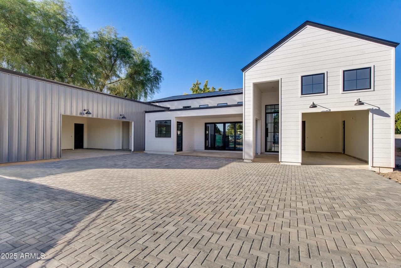 5226 E Sweetwater Ave., Scottsdale, AZ 85254