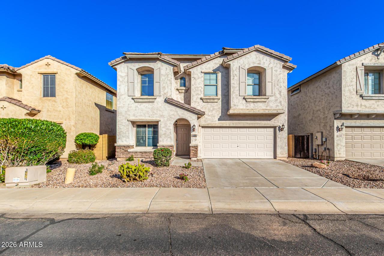 2046 W Davis Rd., Phoenix, AZ 85023