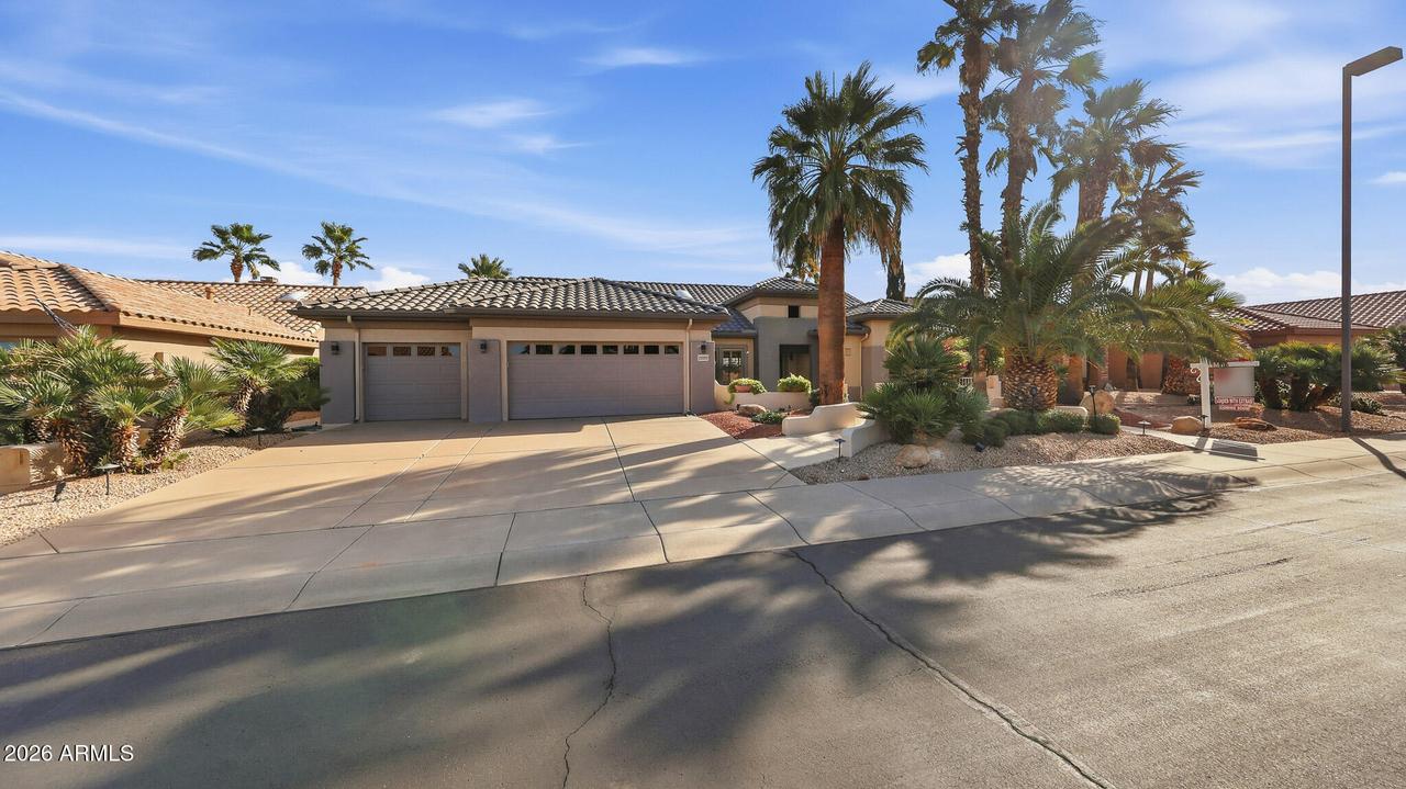 20085 N Tealstone Dr., Surprise, AZ 85374