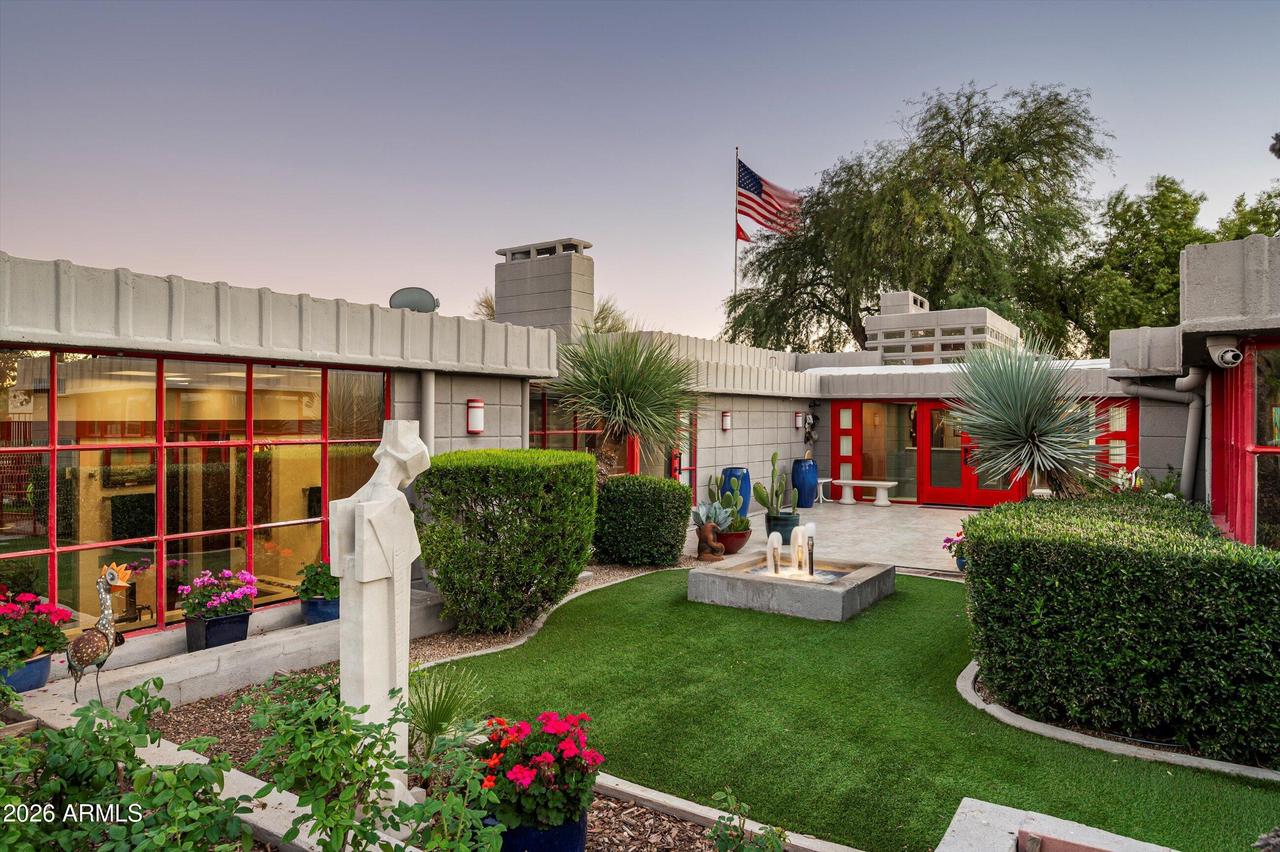 5802 N 30th St., Phoenix, AZ 85016