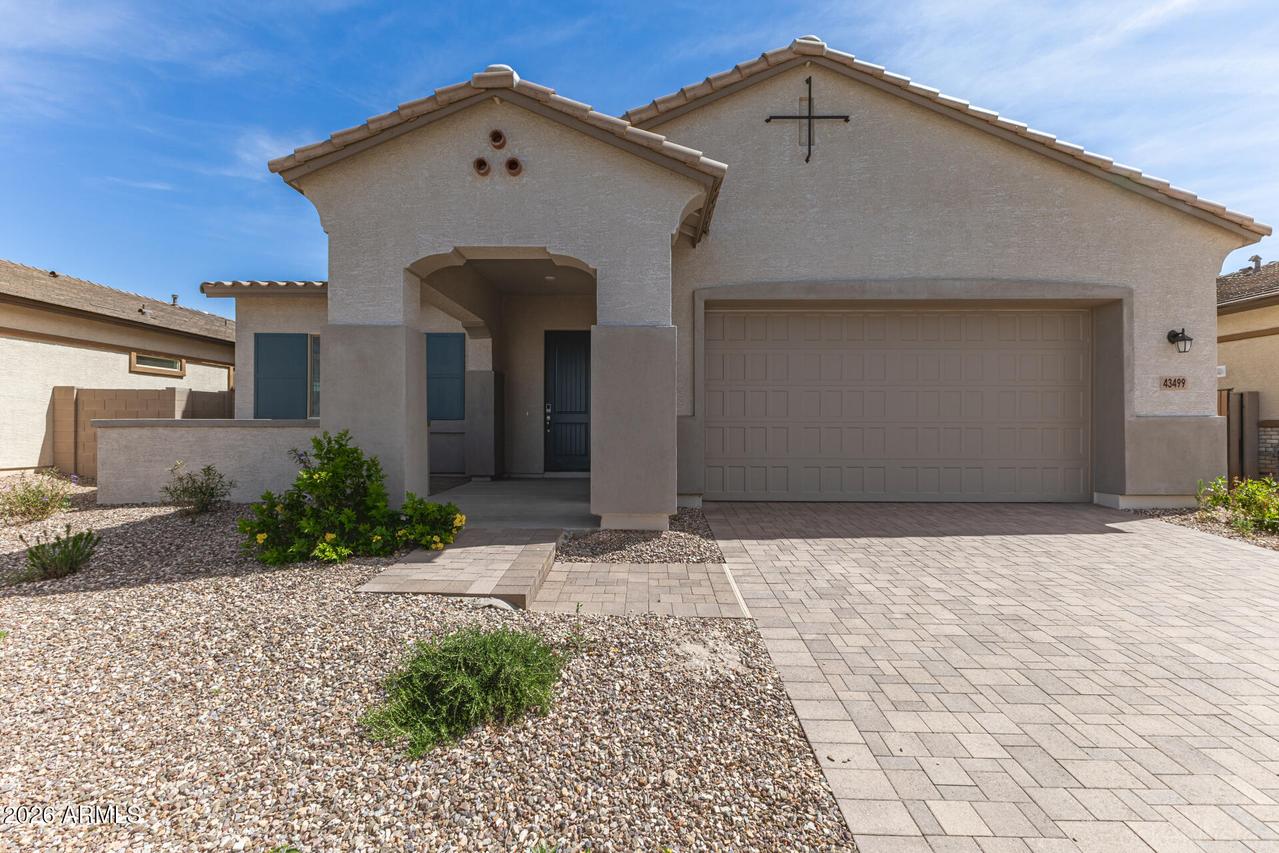 43499 N Wollemi St., Queen Creek, AZ 85140