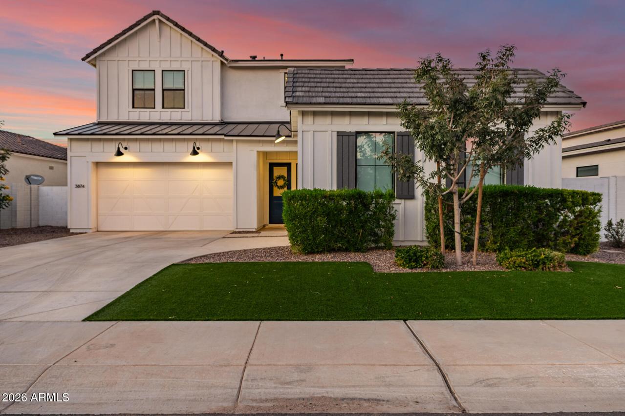 3874 W Serpentine Dr., San Tan Valley, AZ 85144