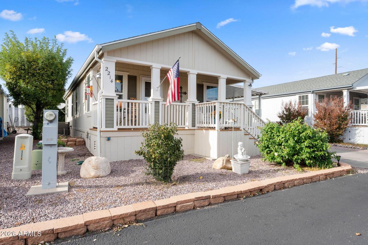 2214 Dove Dr., Dewey, AZ 86327