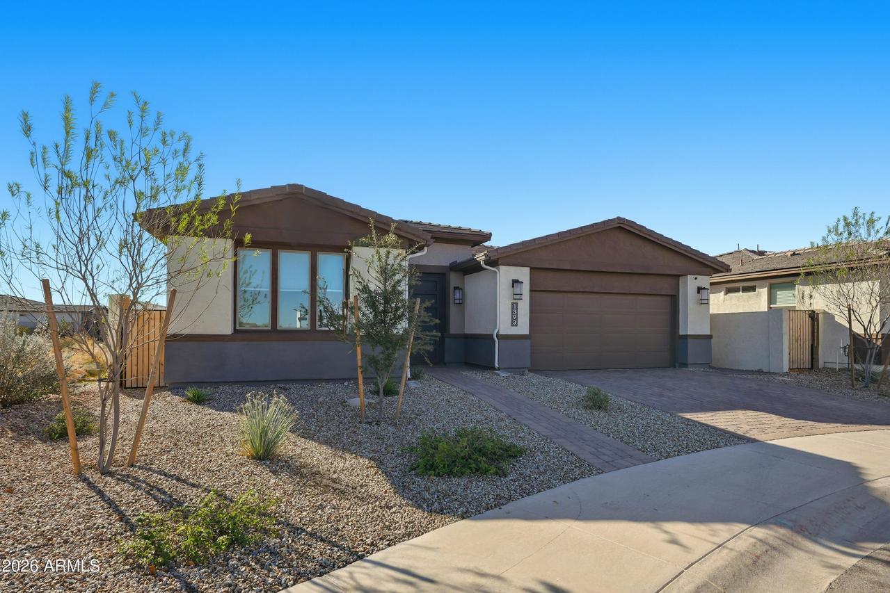 1393 W Calle De Flores, San Tan Valley, AZ 85140