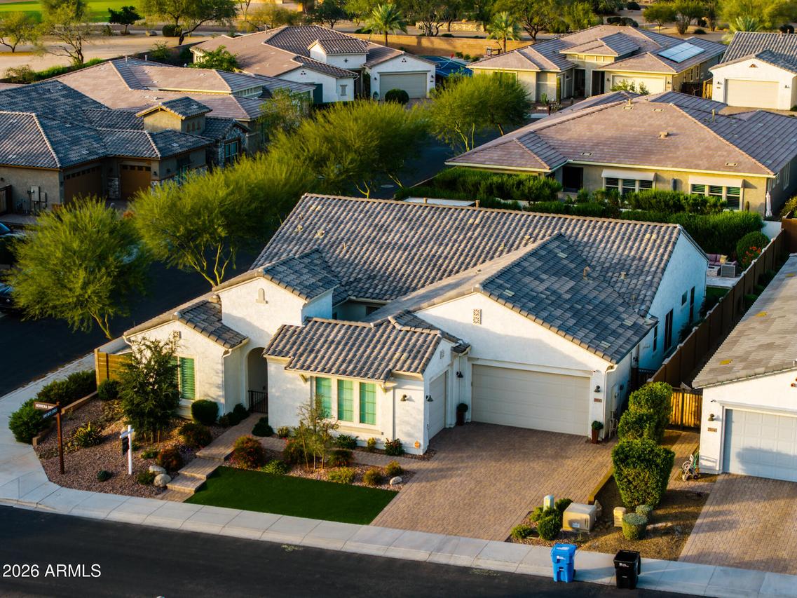 2930 E Herrera Dr., Phoenix, AZ 85050