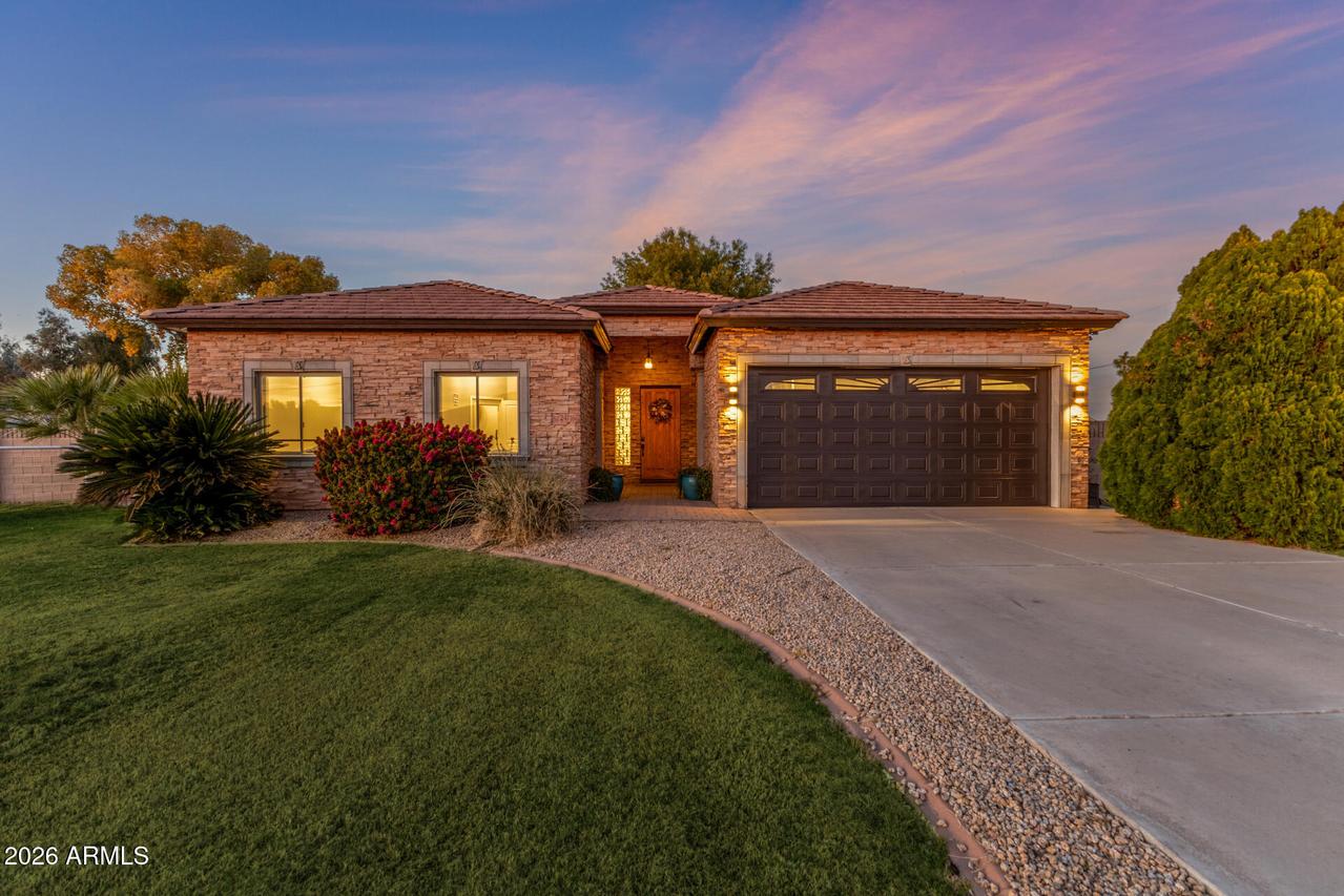 24716 S 140th St., Chandler, AZ 85249