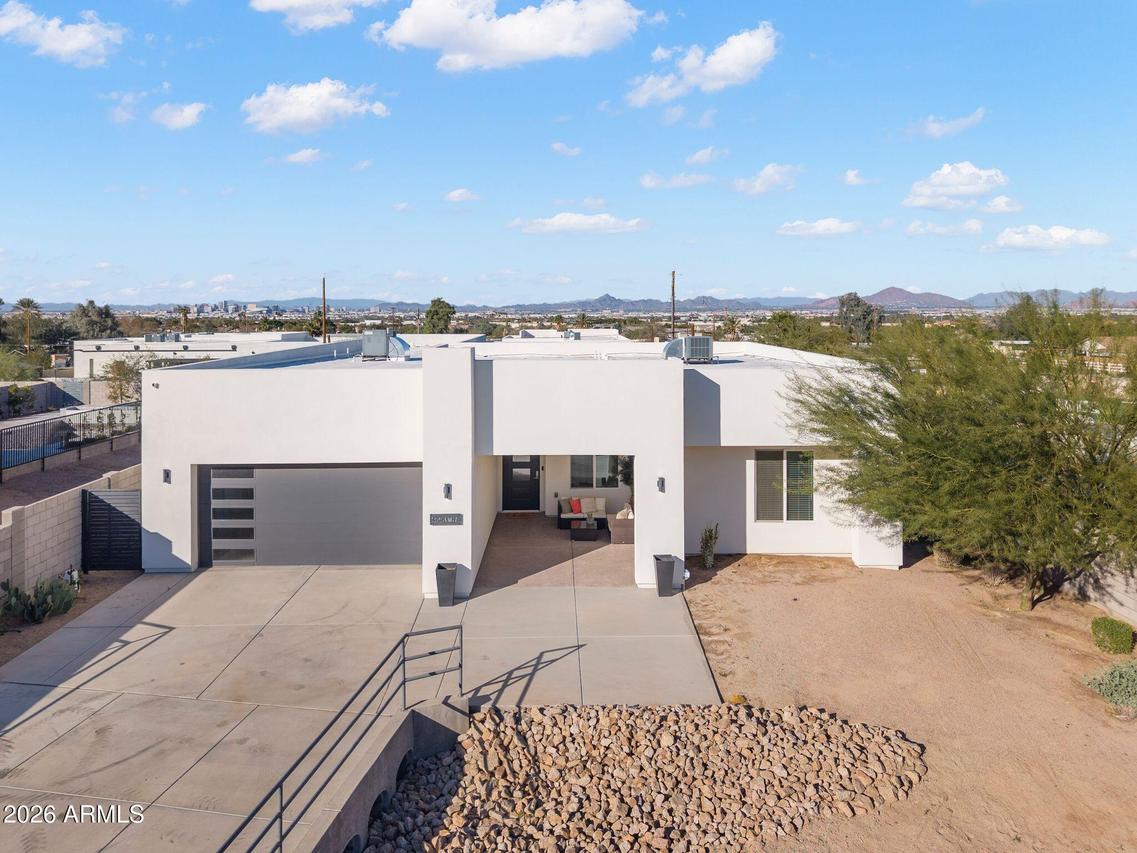 2252 E South Mountain Ave., Phoenix, AZ 85042