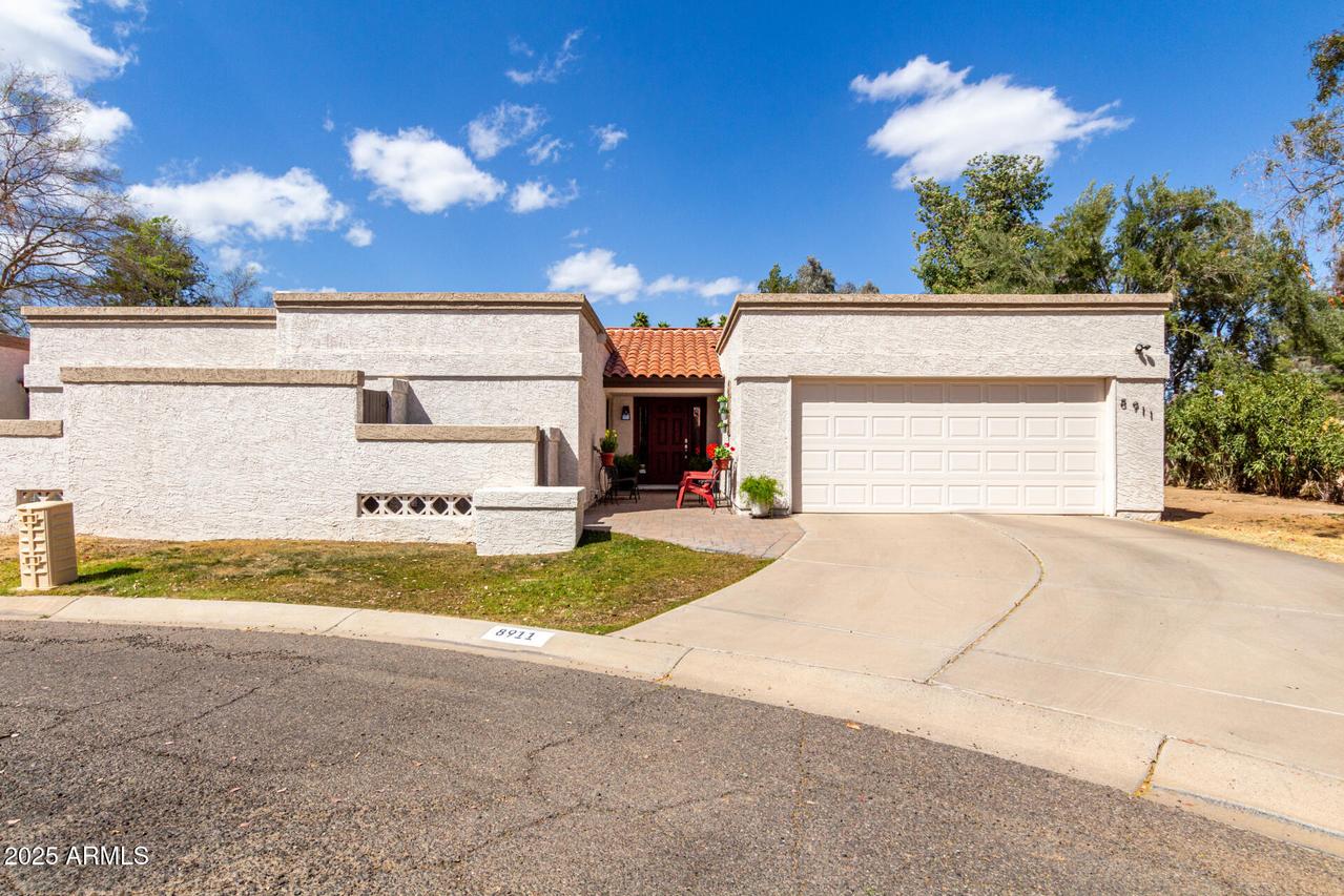 8911 N 82nd St., Scottsdale, AZ 85258