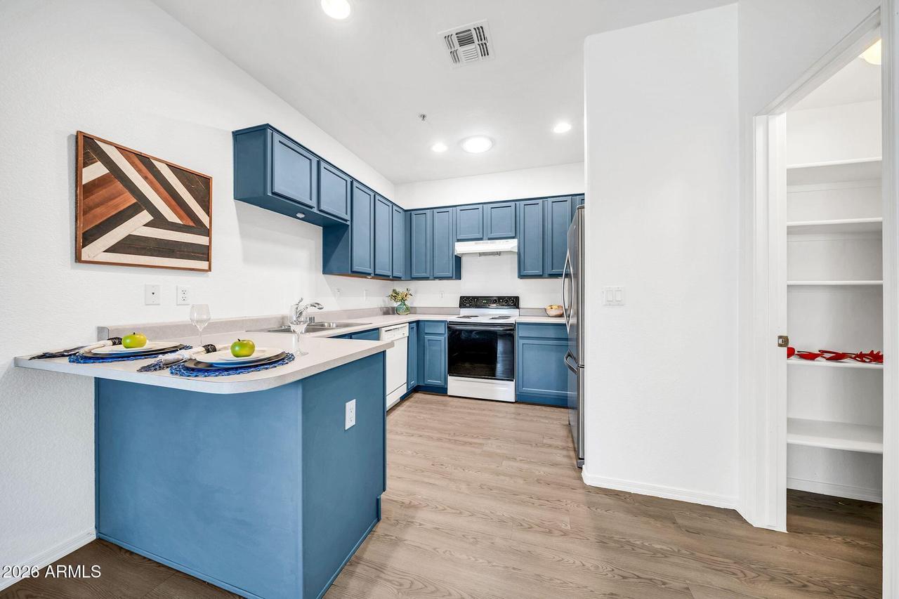 8800 N 107th Ave. #52, Peoria, AZ 85345