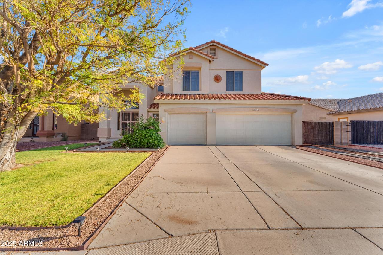 8931 W Alex Ave., Peoria, AZ 85382
