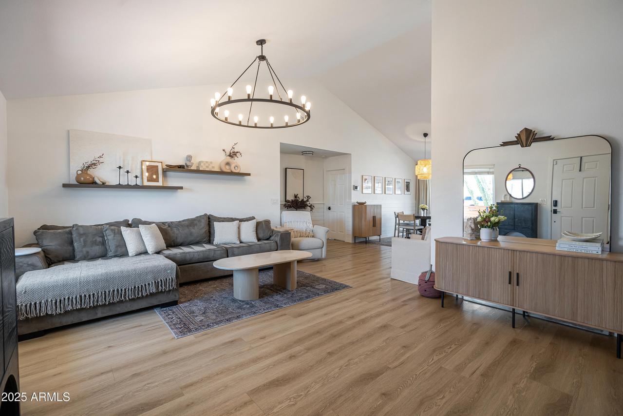 6914 W Sunnyside Dr., Peoria, AZ 85345