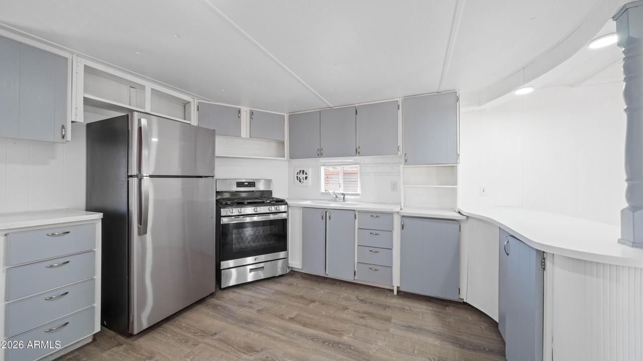 306 E Apache St., Huachuca City, AZ 85616