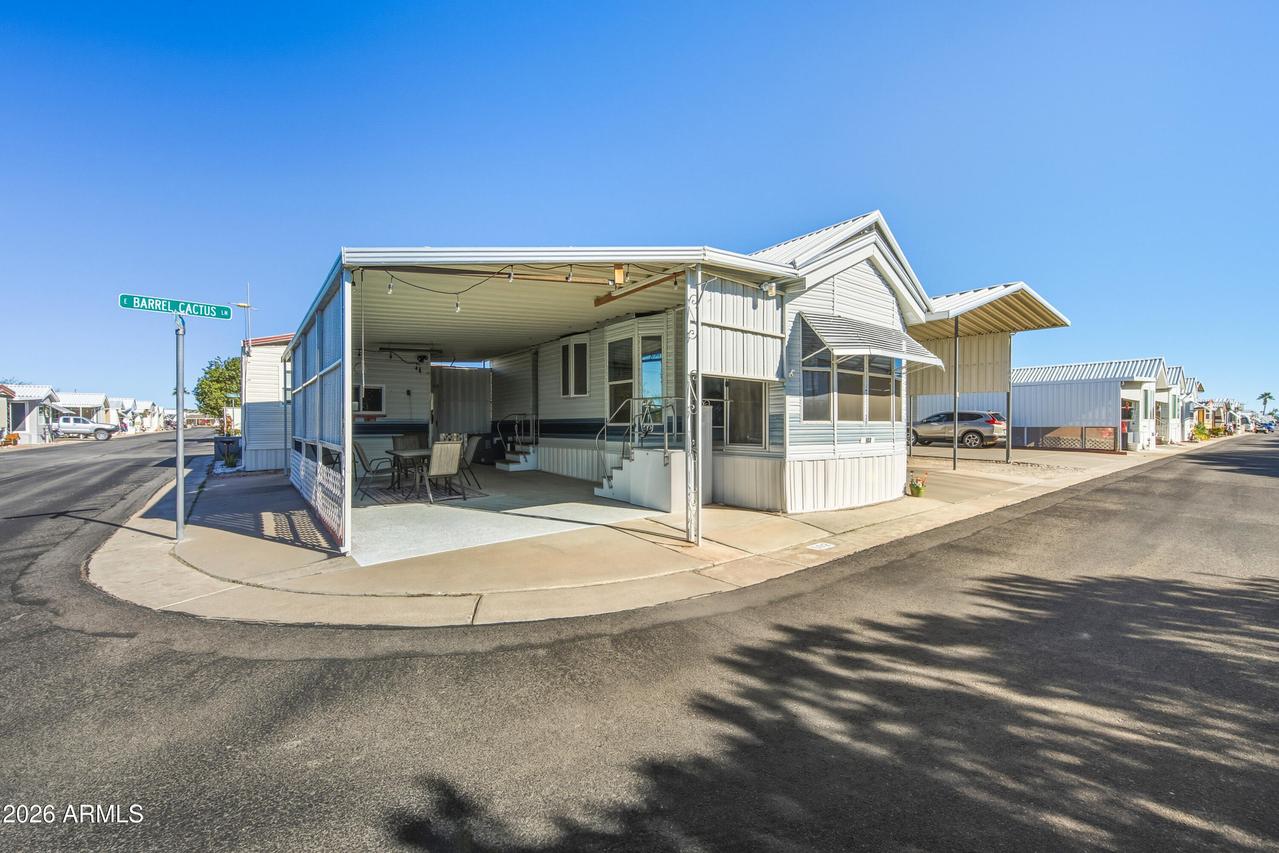 102 E Barrel Cactus Ln., Florence, AZ 85132