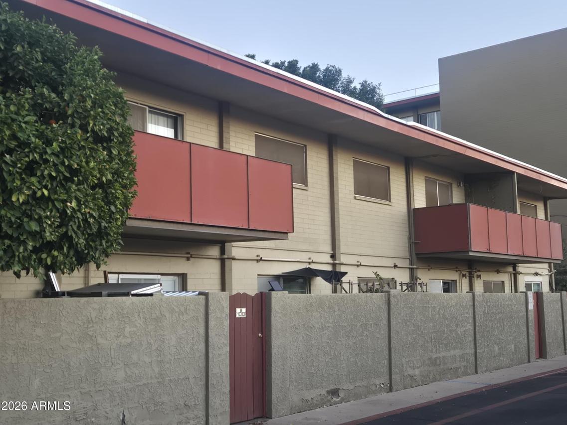 355 E Thomas Rd. #B208, Phoenix, AZ 85012