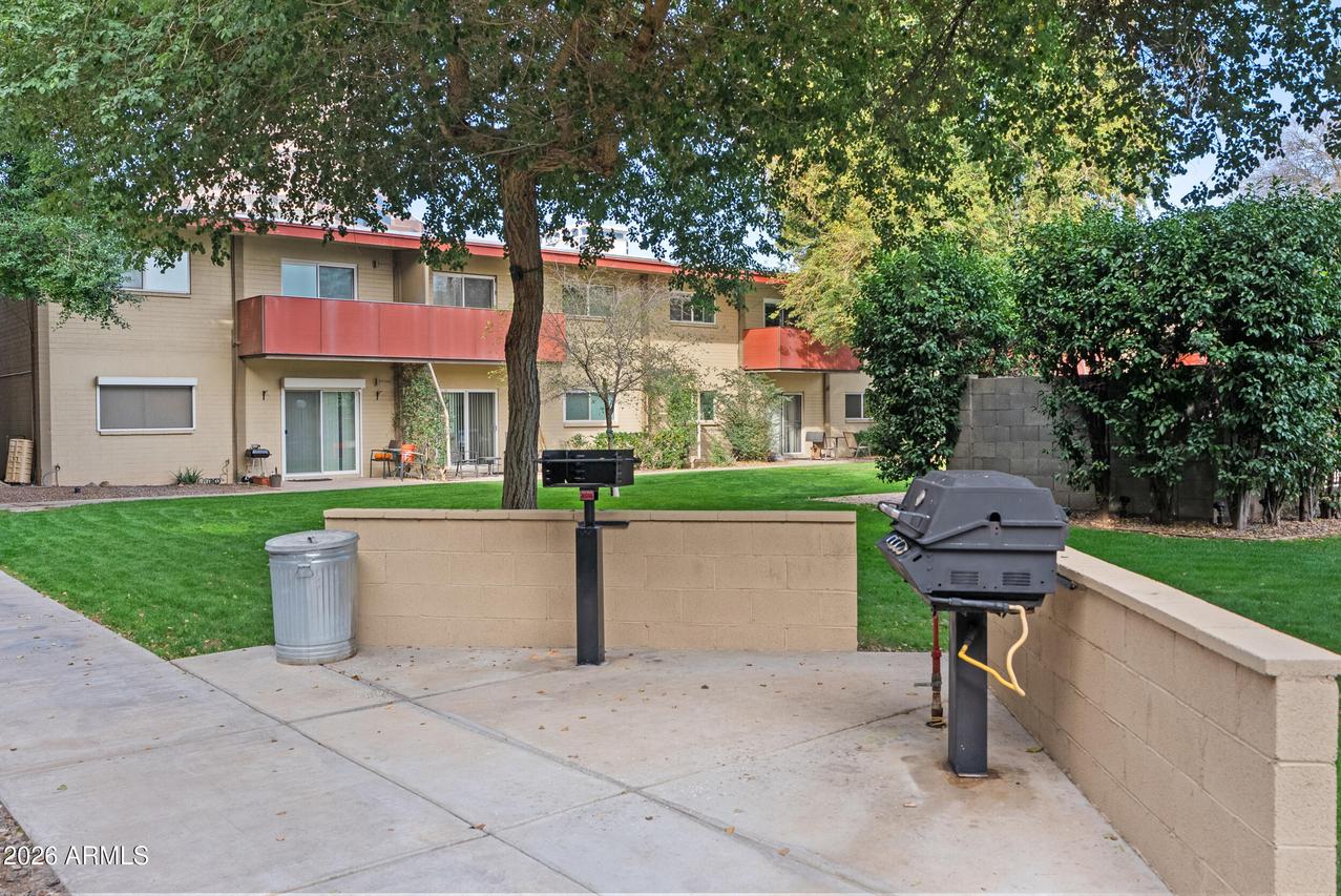 355 E Thomas Rd. #B208, Phoenix, AZ 85012