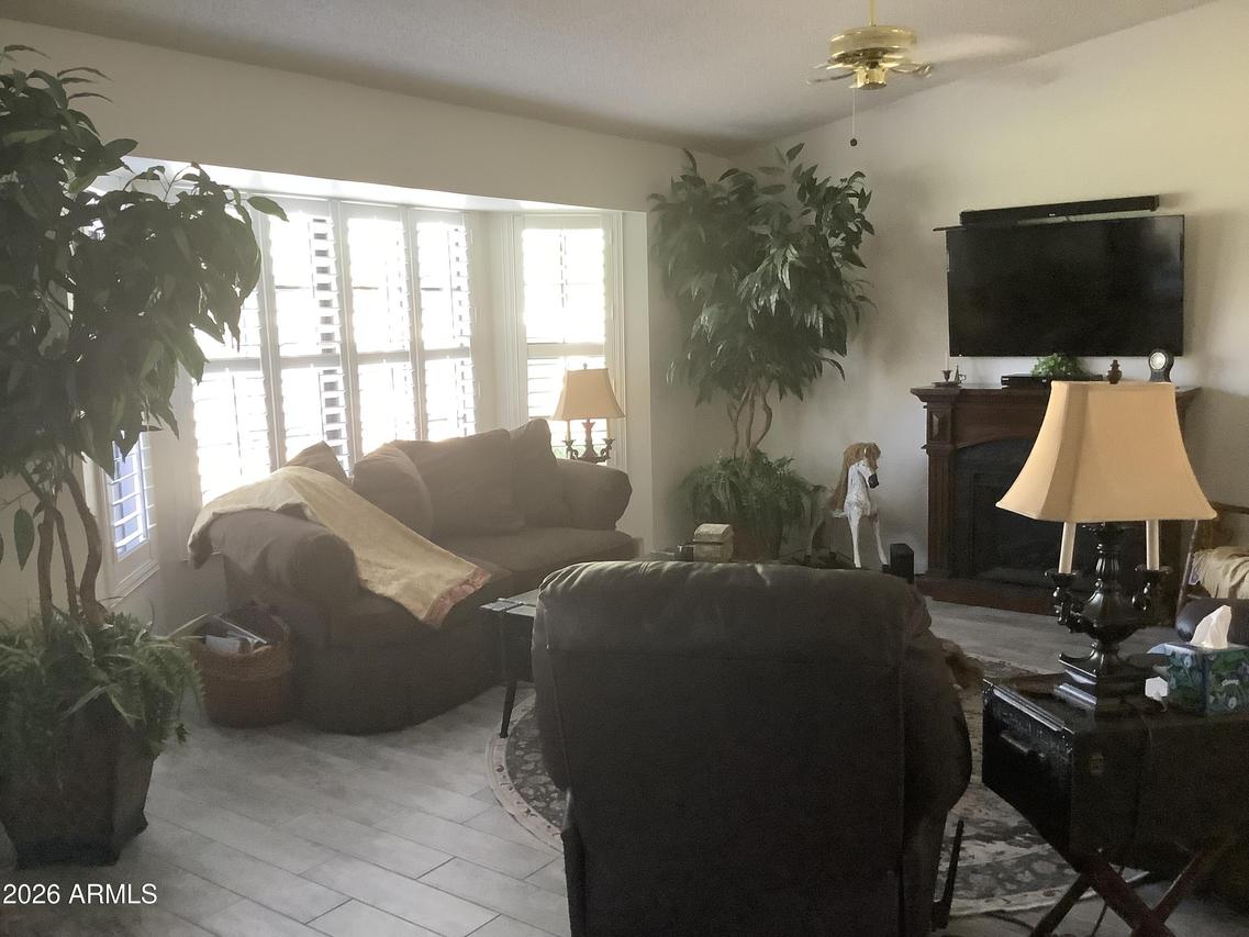 13625 Bolero Dr., Sun City West, AZ 85375