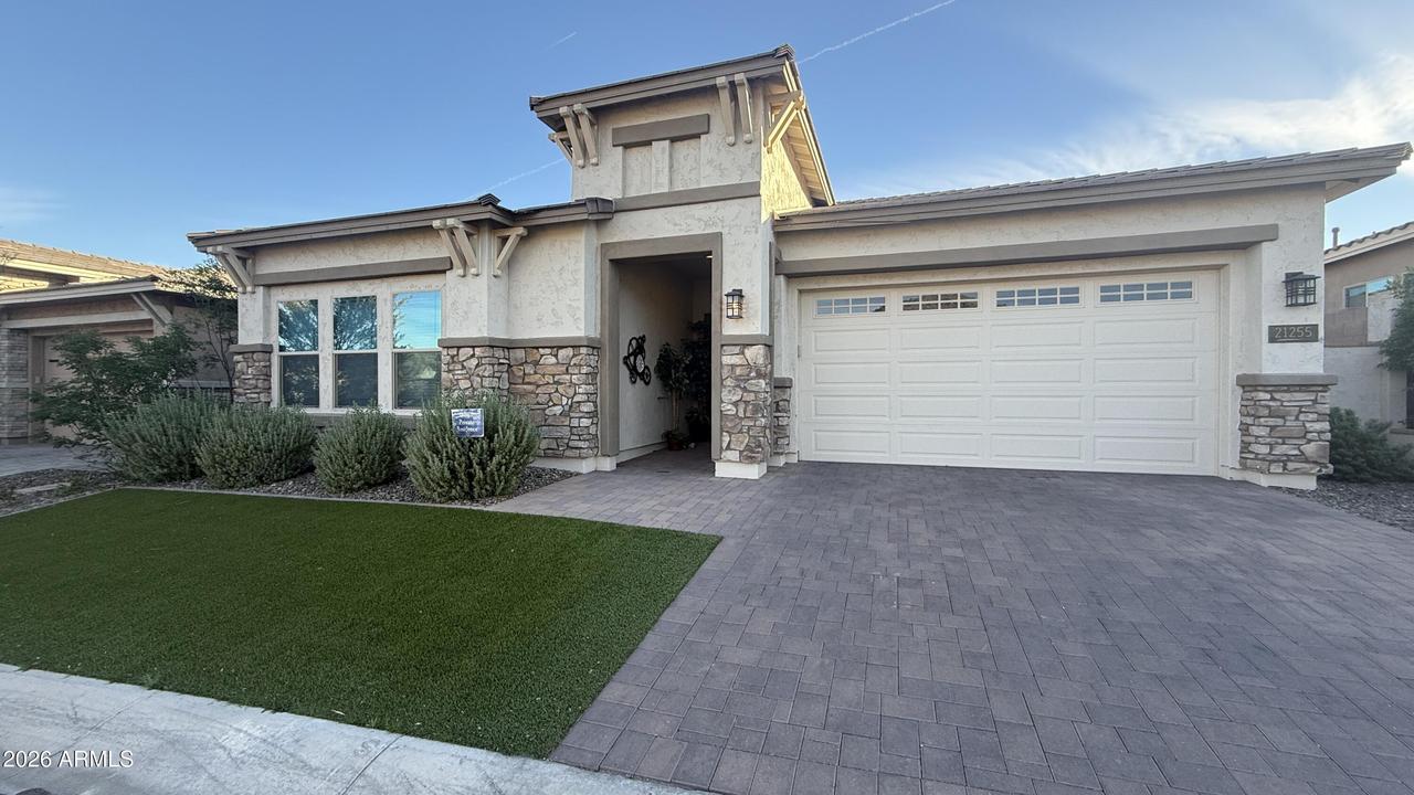 21255 W Minnezona Ave., Buckeye, AZ 85396