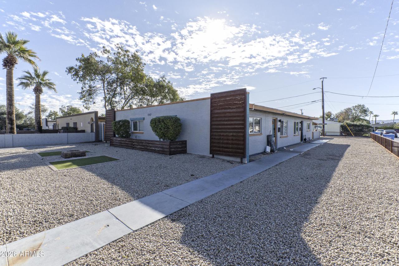 1747 E Virginia Ave., Phoenix, AZ 85006