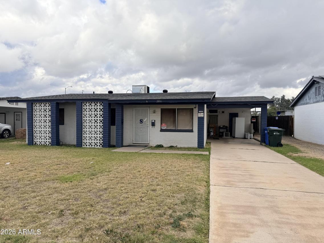 2816 W Caribbean Ln., Phoenix, AZ 85053