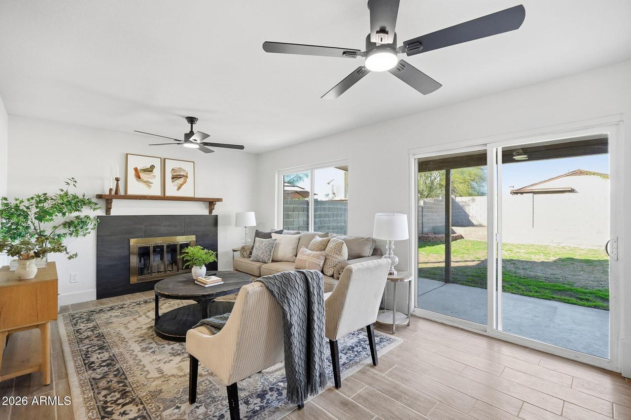 1410 E Topeka Dr., Phoenix, AZ 85024