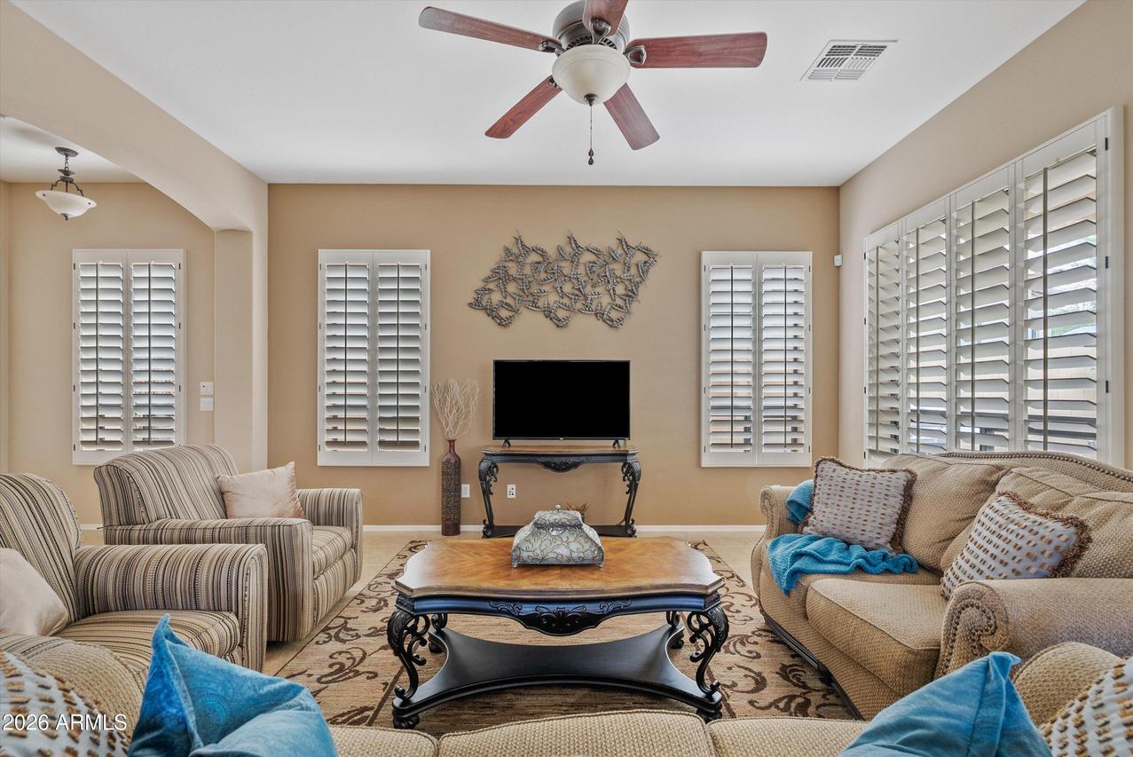 8641 E Ivy St., Mesa, AZ 85207