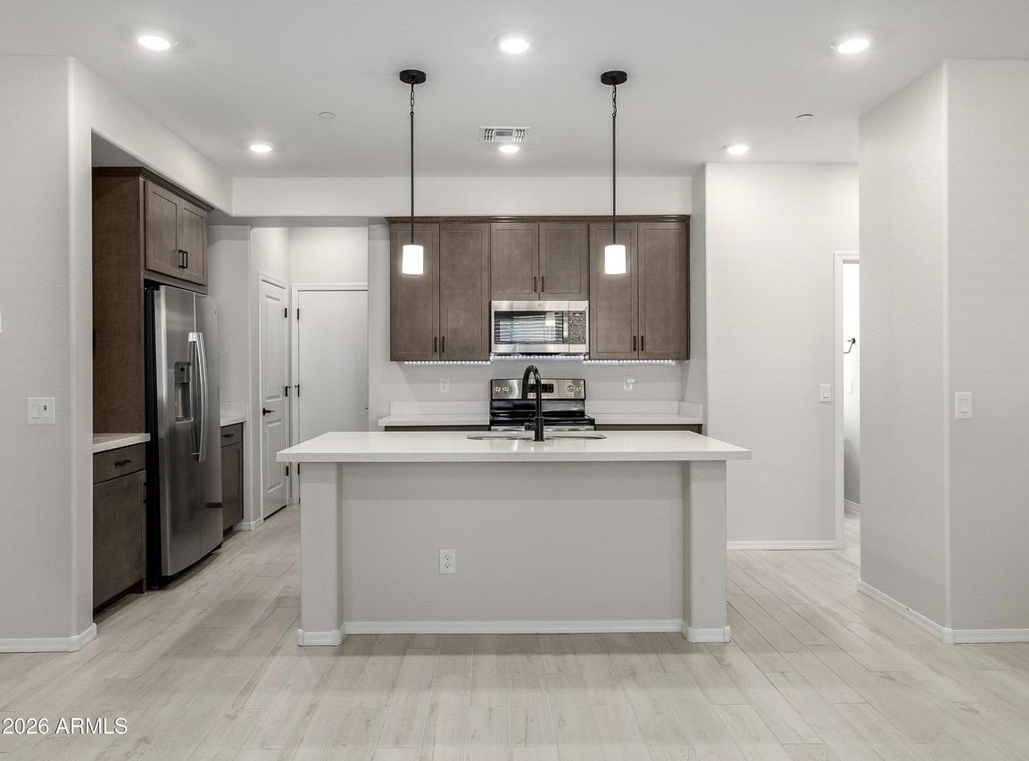 1850 E Bernie Ln. #102, Gilbert, AZ 85295