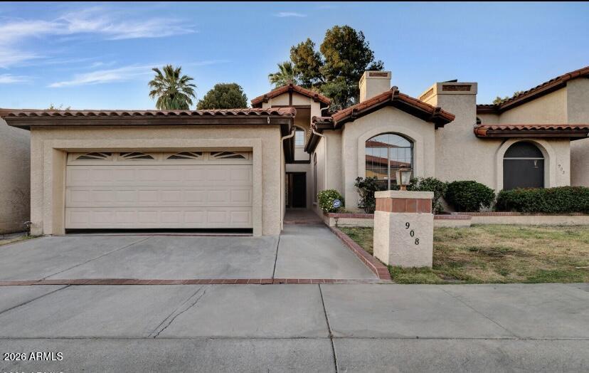 908 W Flynn Ln., Phoenix, AZ 85013