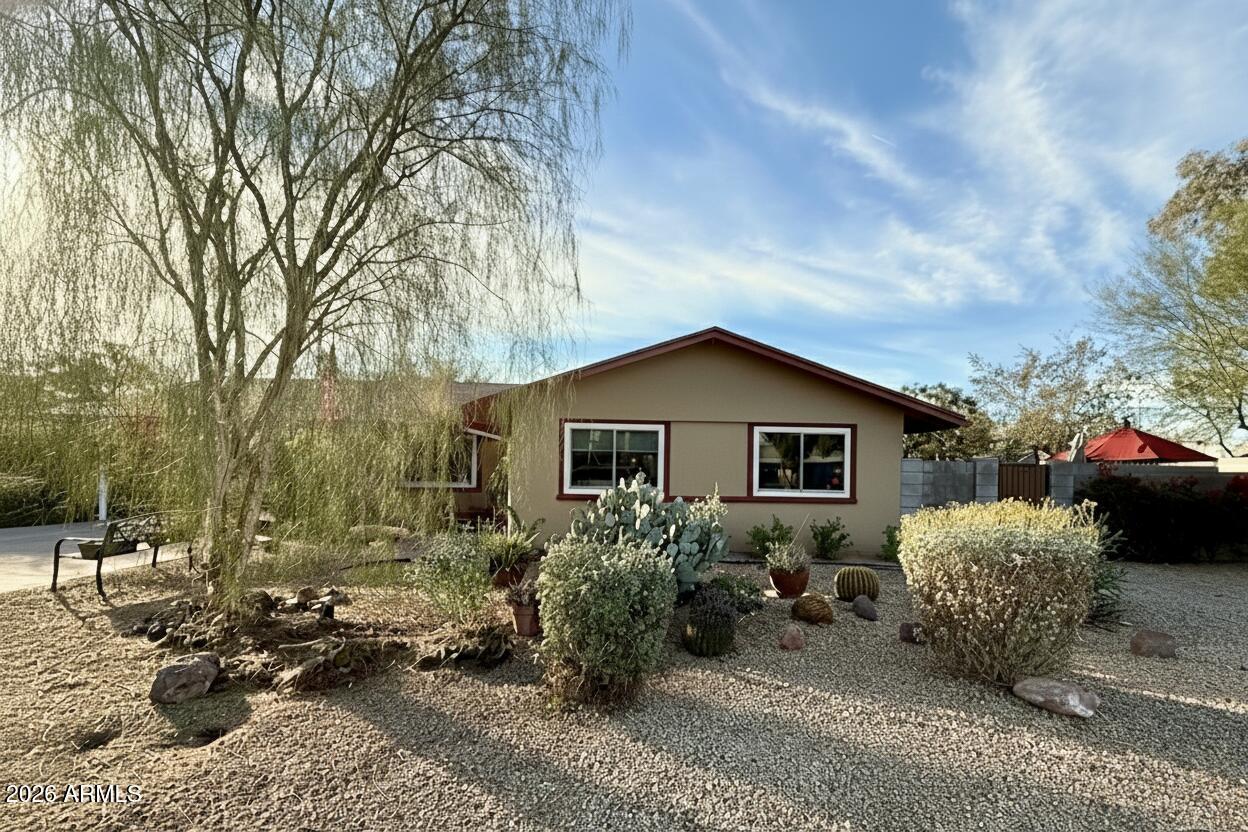 1215 W Colter St., Phoenix, AZ 85013