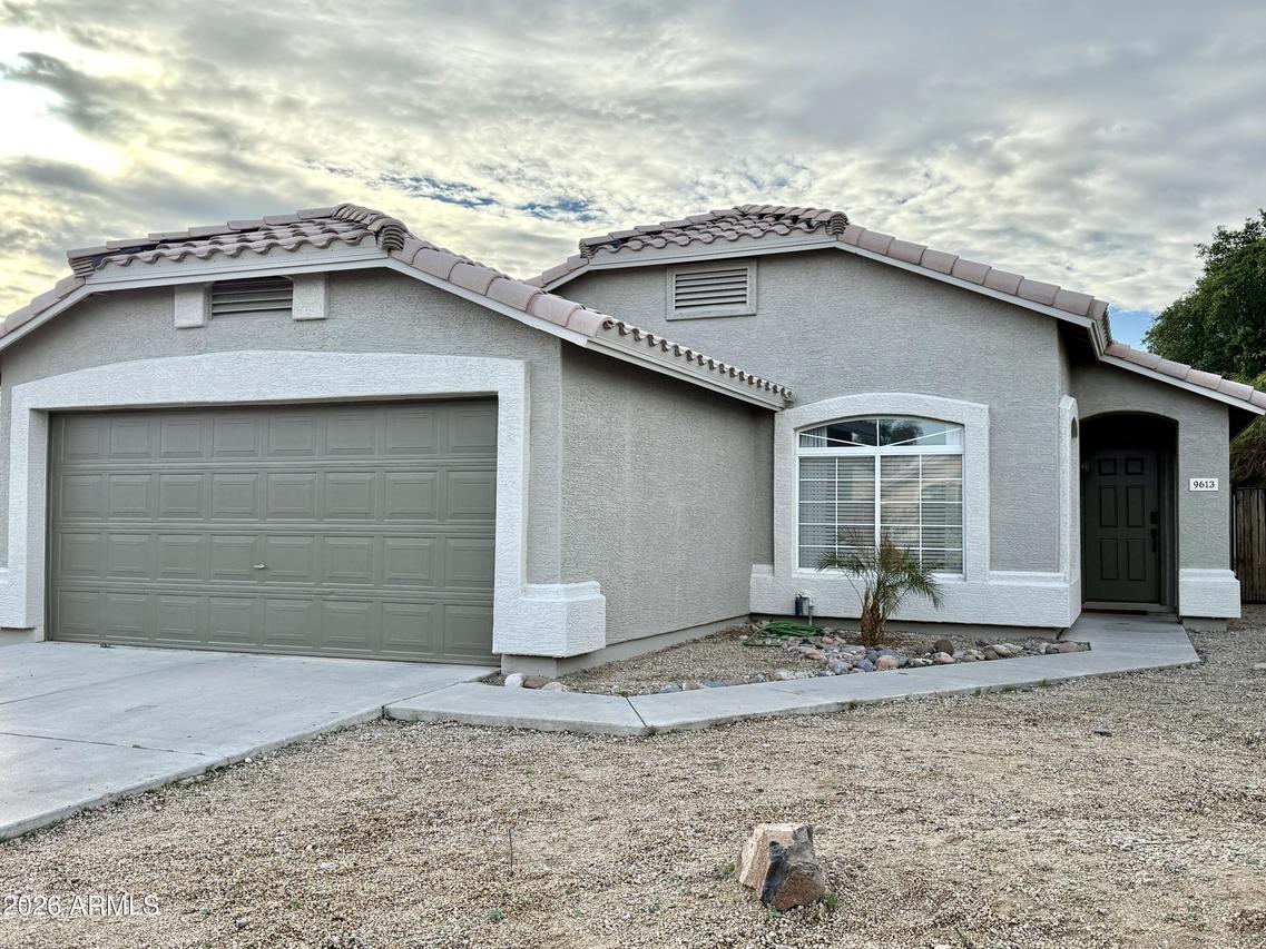 9613 W Sunnyslope Ln., Peoria, AZ 85345