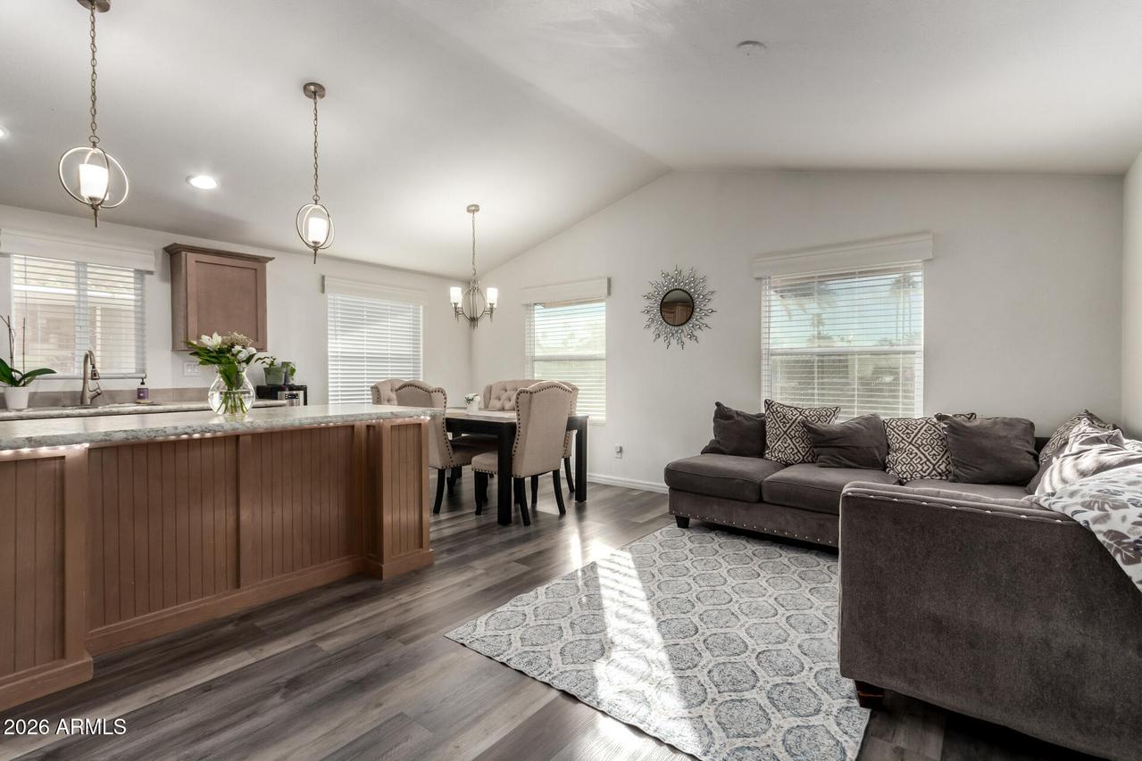 645 N 67th Ave. #24, Phoenix, AZ 85043