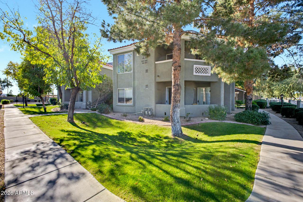 2929 W Yorkshire Dr. #1110, Phoenix, AZ 85027