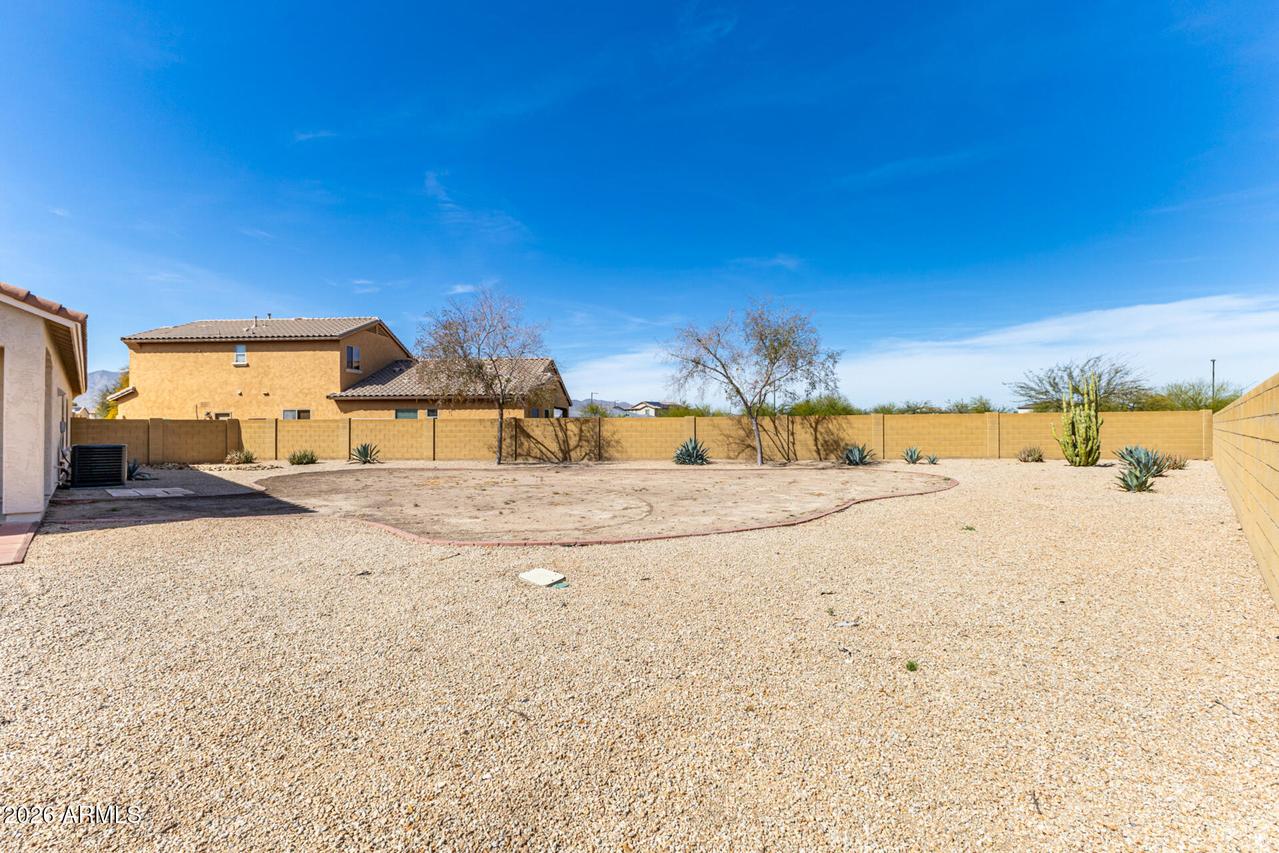 8739 N 179th Dr., Waddell, AZ 85355