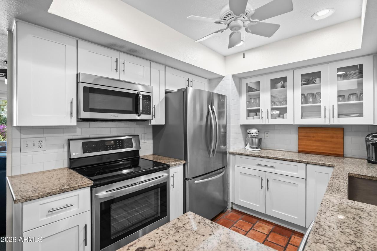 4444 E Paradise Village Pkwy. #130, Phoenix, AZ 85032