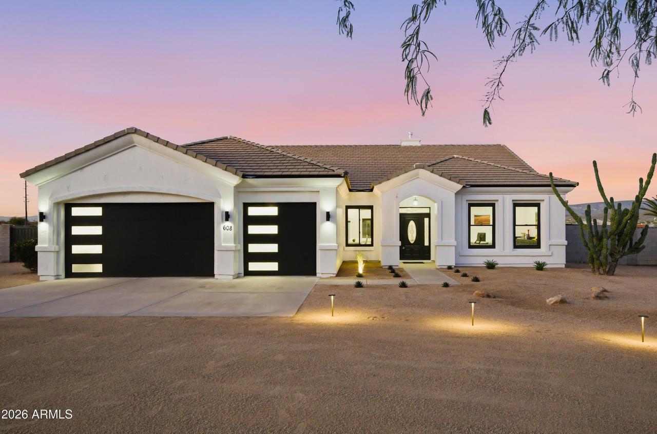 608 W Restin Rd., Phoenix, AZ 85086