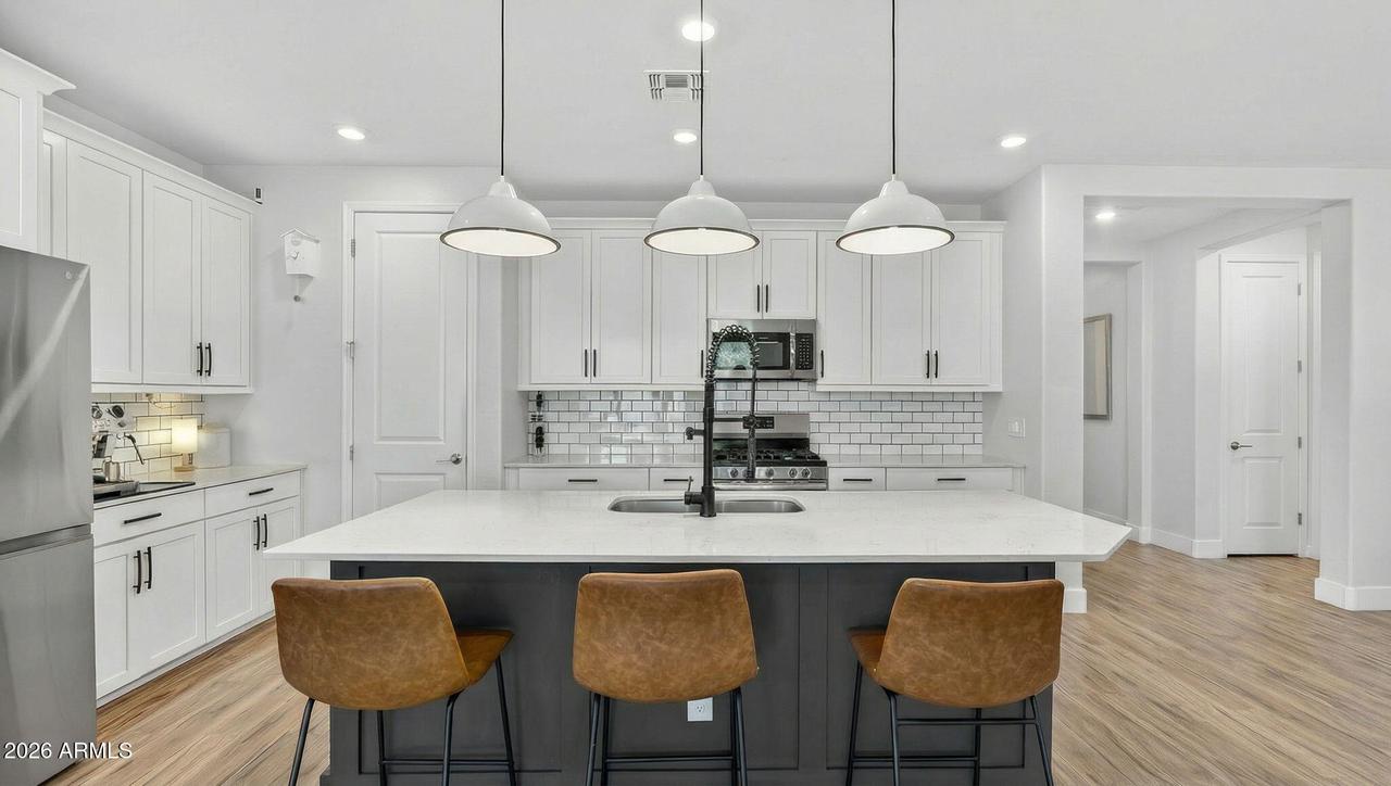 308 W Rainbow Bridge Ln., Queen Creek, AZ 85140