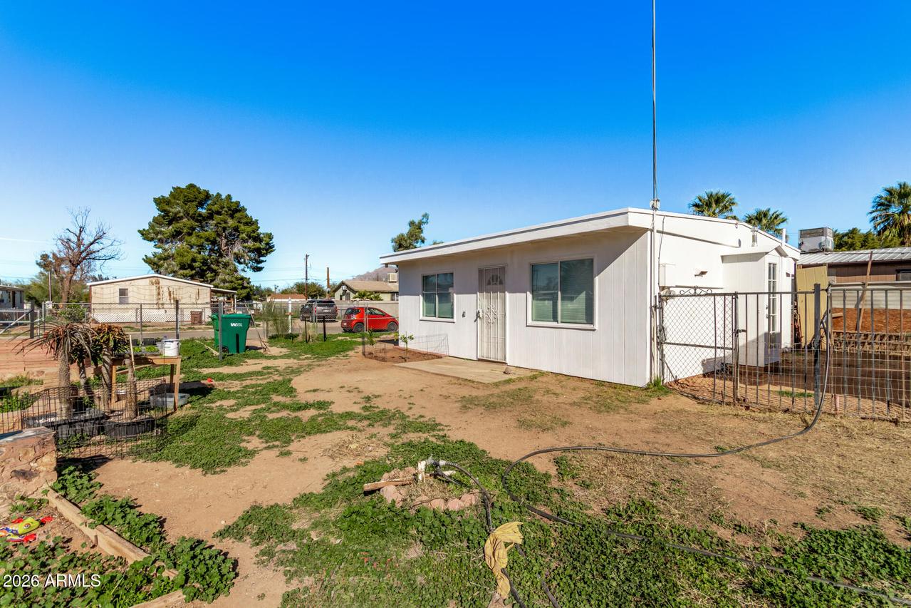 1217 W Hadley St., Tucson, AZ 85705